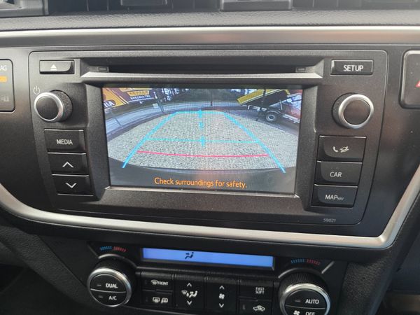 Toyota Auris 2014 364988565