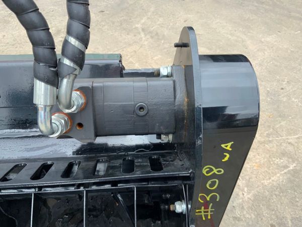 SELF LOADING CONCRETE MIXING BUCKET......308w. 364997692