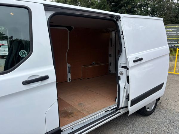 Stunning Ford Transit Custom Long Wheel Base 364999488