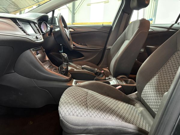 2016 Opel Astra SC 1.6 CDTi 110 Bhp 365035940