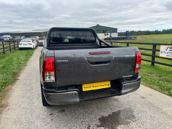 192 Toyota Hilux Invincible X Manual***** 365044525