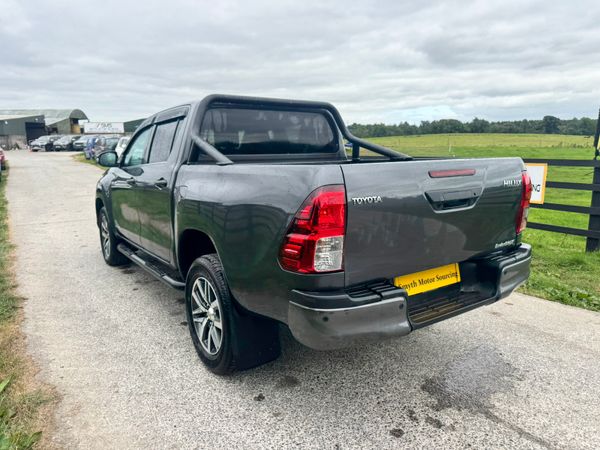 192 Toyota Hilux Invincible X Manual***** 365044625