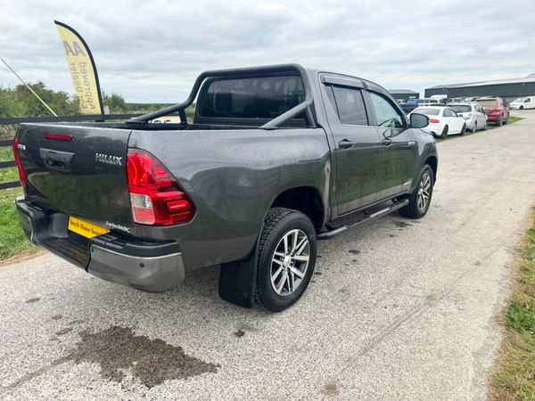 192 Toyota Hilux Invincible X Manual***** 365044630
