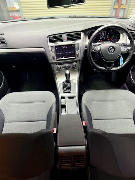 Volkswagen Golf 2015 - Auto + Only 95,000 KM 365046682