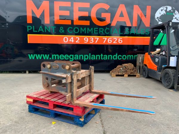 STRICKLAND PALLET FORKS....80mm / 65mm..1330t. 365058957