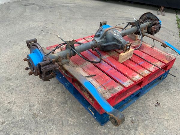 SPRINTER / CRAFTER BACK AXLE....SINGLE WHEEL. 365059050