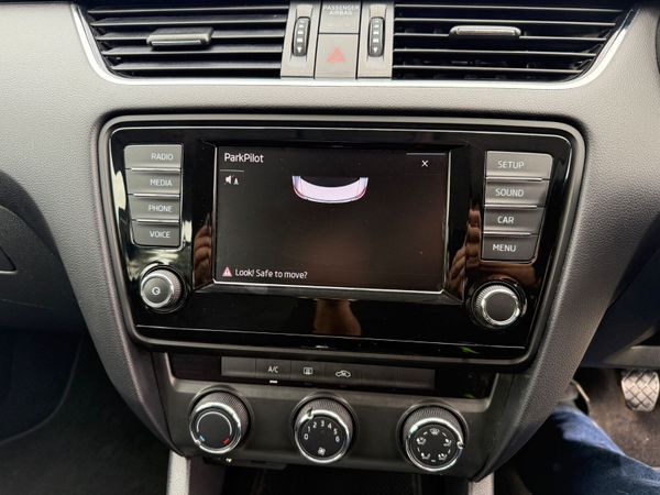 2016 Skoda Octavia 365075103