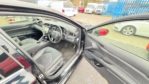 Toyota Camry 2.5 Hybrid Automatic 2019 365079762