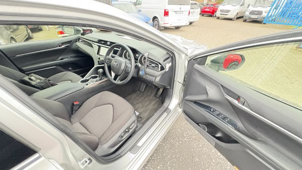 Toyota Camry 2.5 Hybrid Automatic 2019 365079896
