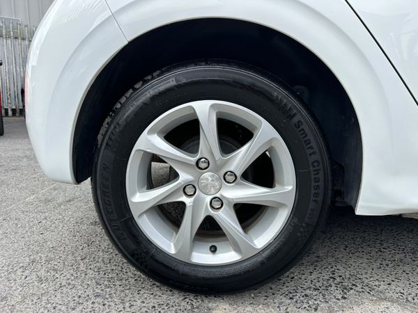 Peugeot 208 1.0 Petrol NCT TAX LOW KMS 365088909
