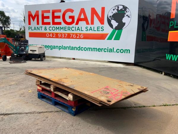 STEEL ROAD CROSSING PLATES / TRENCH COVERS. 365081384