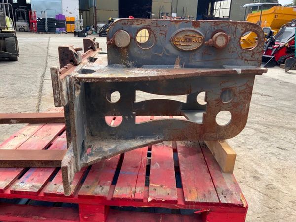 STRICKLAND PALLET FORKS...65mm PINS........1332t. 365081567