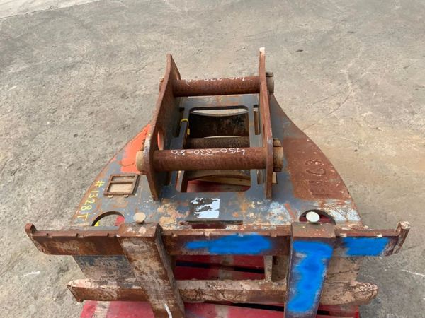 STRICKLAND PALLET FORKS...65mm / 80mm.....1328t. 365094611