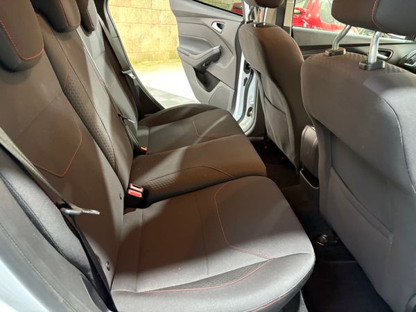2016 Ford Focus Zetec-S 2.0 TDCi 150 Bhp 365106192