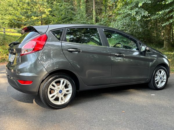 STUNNING!! 2016 Ford Fiesta 1.6  ST AUTOMATIC!! 365108397