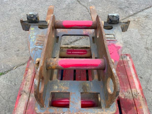 STRICKLAND PALLET FORKS...65mm / 80mm....1327t. 365101263