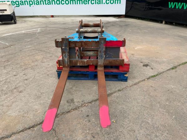 STRICKLAND PALLET FORKS....65mm / 80mm....1329t. 365101772
