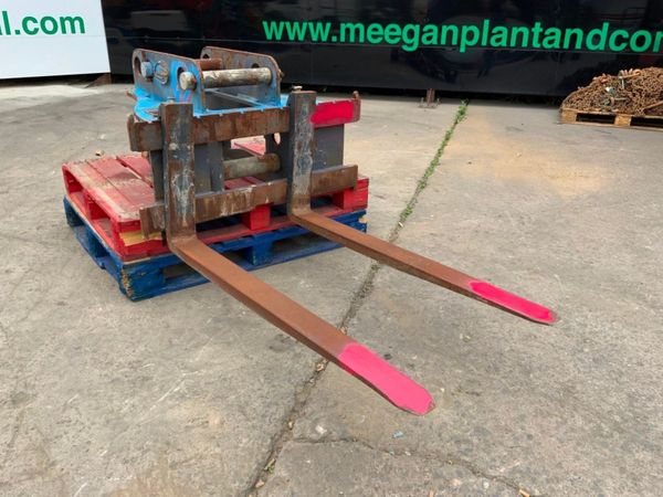 STRICKLAND PALLET FORKS....65mm / 80mm....1329t. 365101773