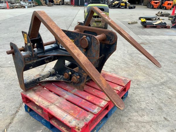 2021 JCB PALLET FORKS......65mm / 80mm.......1326 365102478