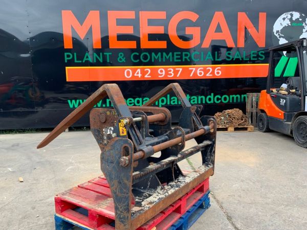 2021 JCB PALLET FORKS......65mm / 80mm.......1326 365102472