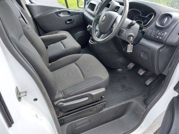 Renault Trafic 211 LWB 2.0L DCI Price includes Vat 365137078