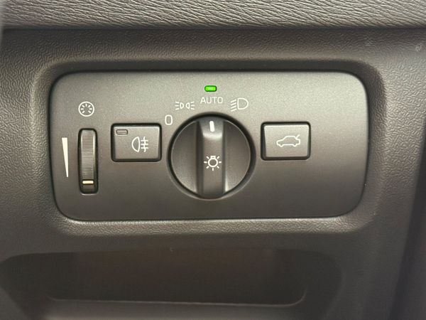 Low Kms Volvo V40! 365141192