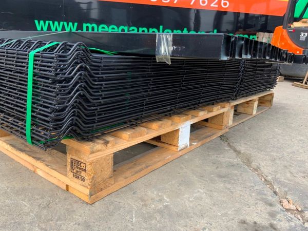 UNUSED V MESH SECURITY FENCING ...........223m. 365166597