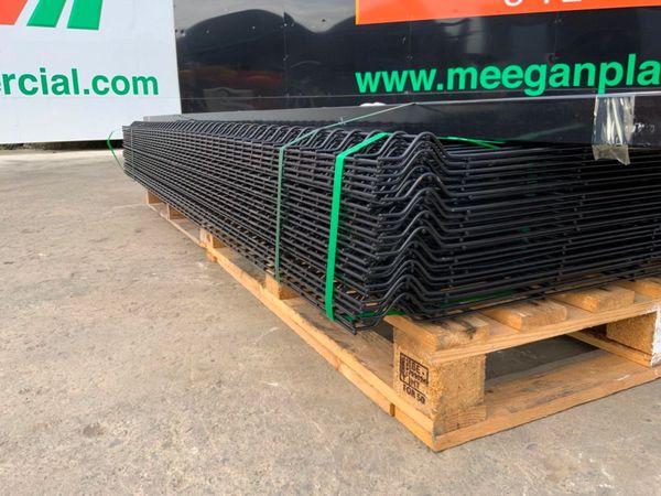 UNUSED V MESH SECURITY FENCING ...........223m. 365166598