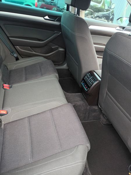 Volkswagen Passat 2016 365178271