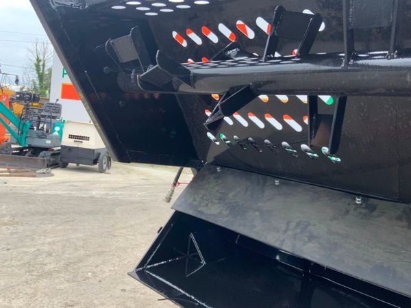 SKID STEER STONE RAKE / COLLECTOR BOX....1240. 365188385