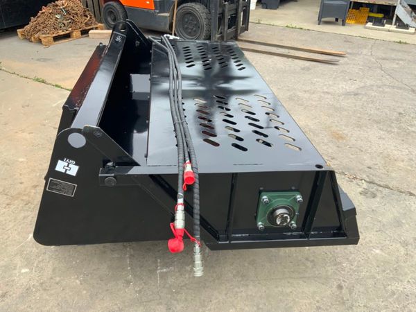 SKID STEER STONE RAKE / COLLECTOR BOX....1240. 365188392