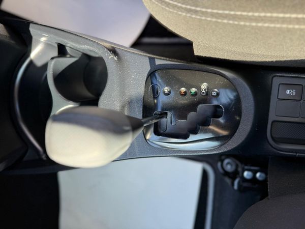 Toyota Vitz/Yaris 2019 1.0 Automatic keyless 365181611
