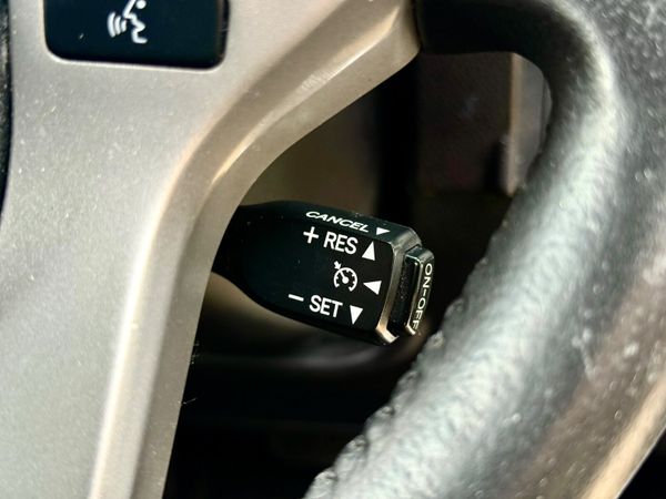 Land Cruiser Auto 7 Seats Low km business edition 365198817