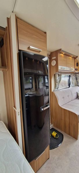 Bailey Pegasus GT-70 Caravan Fixed Bed 365190946