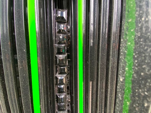 ARROW TOP METAL RAILING & POSTS.......35w.. 365193274