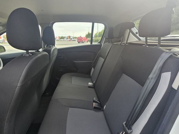 Dacia Sandero 1.1 PETROL AMBIANCE MODEL*LOW MILEAG 365205750