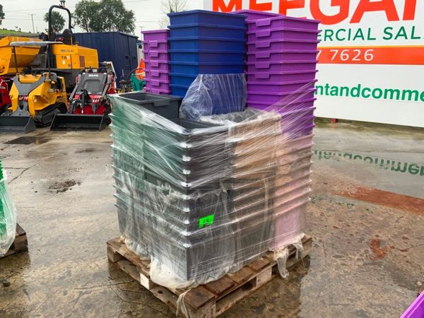 UNUSED PLASTIC STORAGE BOXES / TRAYS....2053. 365246002