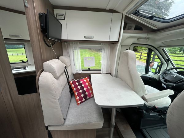 241 CITROEN CARADO V132 PRO - 2 BERTH - STUNNING - 365250556