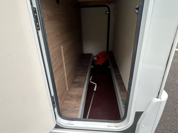 241 CITROEN CARADO V132 PRO - 2 BERTH - STUNNING - 365250559