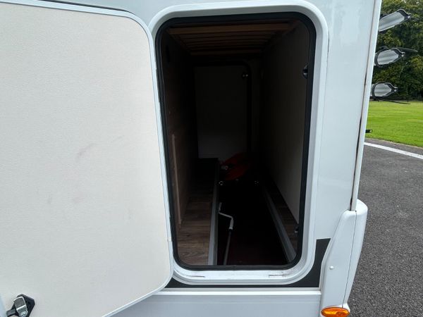 241 CITROEN CARADO V132 PRO - 2 BERTH - STUNNING - 365250564