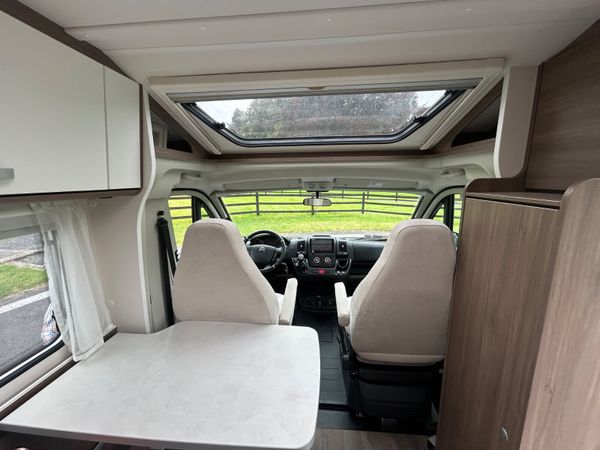 241 CITROEN CARADO V132 PRO - 2 BERTH - STUNNING - 365250568