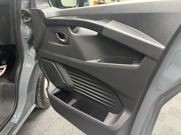 231 RENAULT TRAFFIC LWB 9 SEATER BUSINESS 365251417