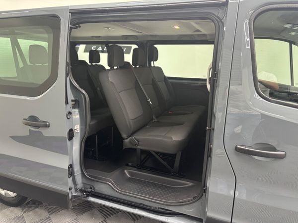 231 RENAULT TRAFFIC LWB 9 SEATER BUSINESS 365251434