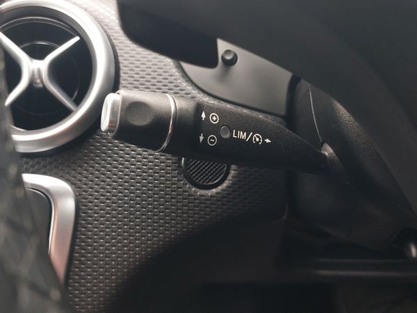 Mercedes A180 Automatic *Sport* 2016 365284925