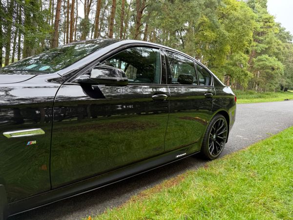 BMW 5-Series 2016 M Performance 365296854