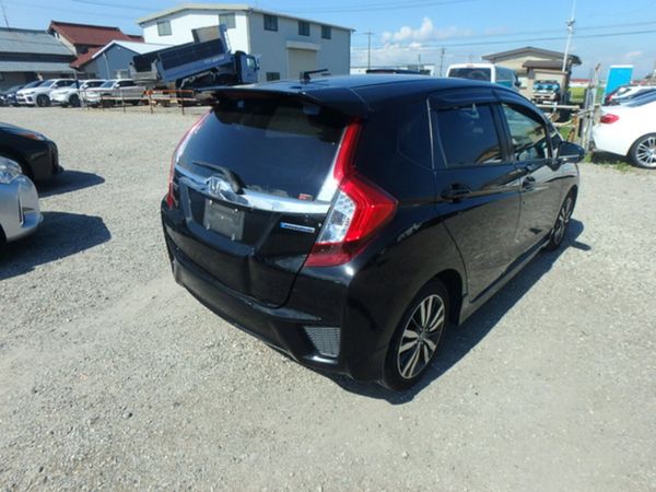 2014 Honda Fit 1.5 Hybrid 365307103