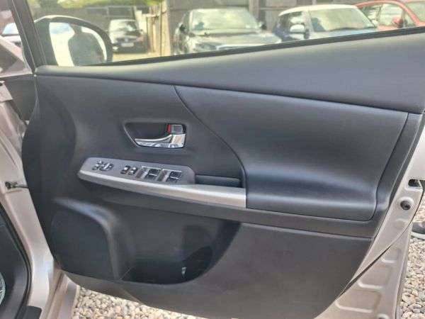 Toyota Prius 7 SEATER G |HALF LEATHER INTERIOR 365301448