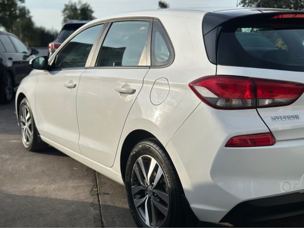 Hyundai i30 I 30 DELUXE 5DR 365315415