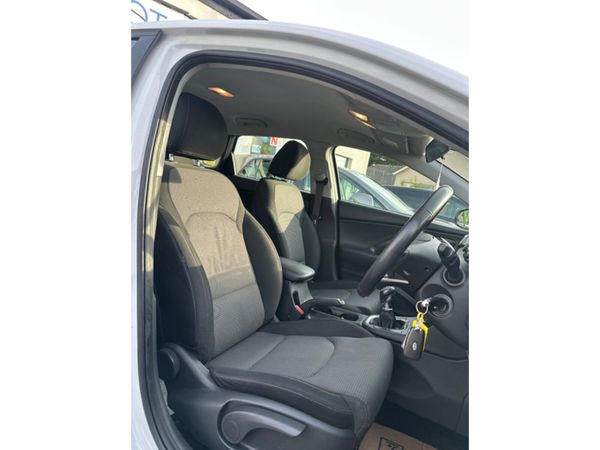 Hyundai i30 I 30 DELUXE 5DR 365315419