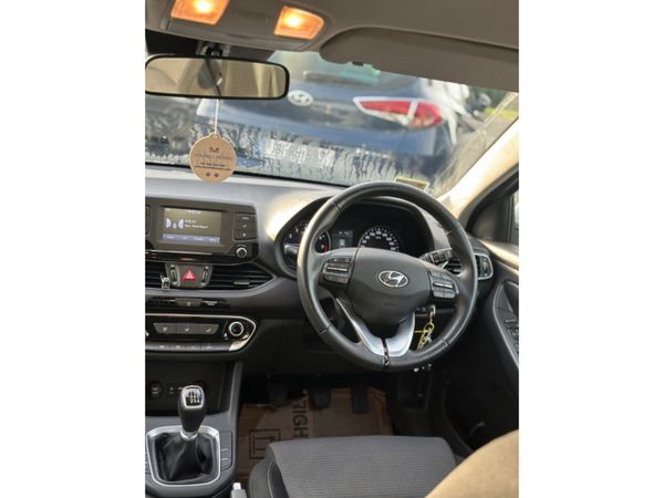 Hyundai i30 I 30 DELUXE 5DR 365315423